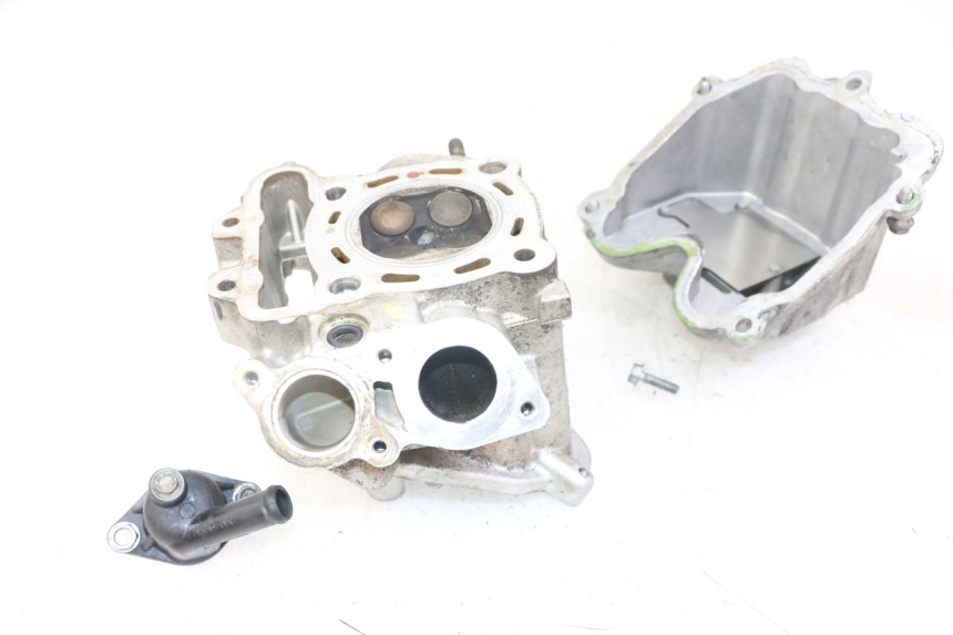 photo de CULATA PEUGEOT SATELIS 125 (2013 - 2018) - Recambio usado revisado