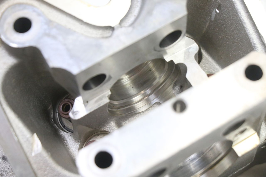 photo de CULATA PEUGEOT SATELIS 125 (2013 - 2018) - Otra vista del artículo