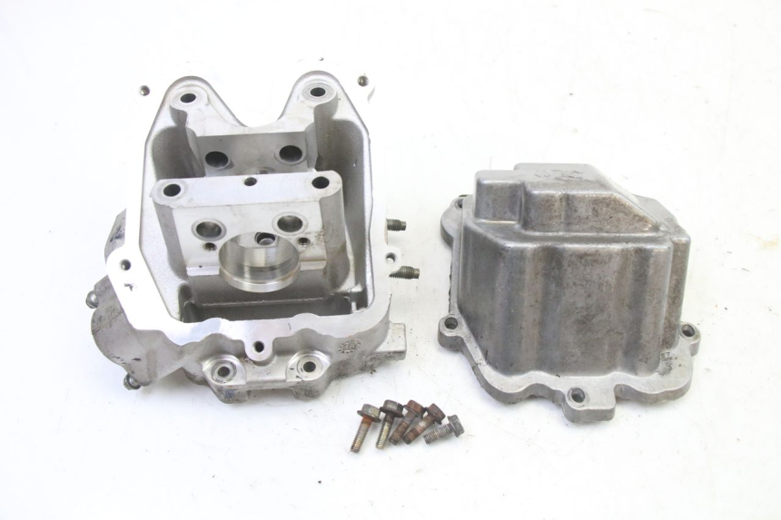 photo de CULATA PEUGEOT SATELIS 125 (2013 - 2018) - Otra perspectiva