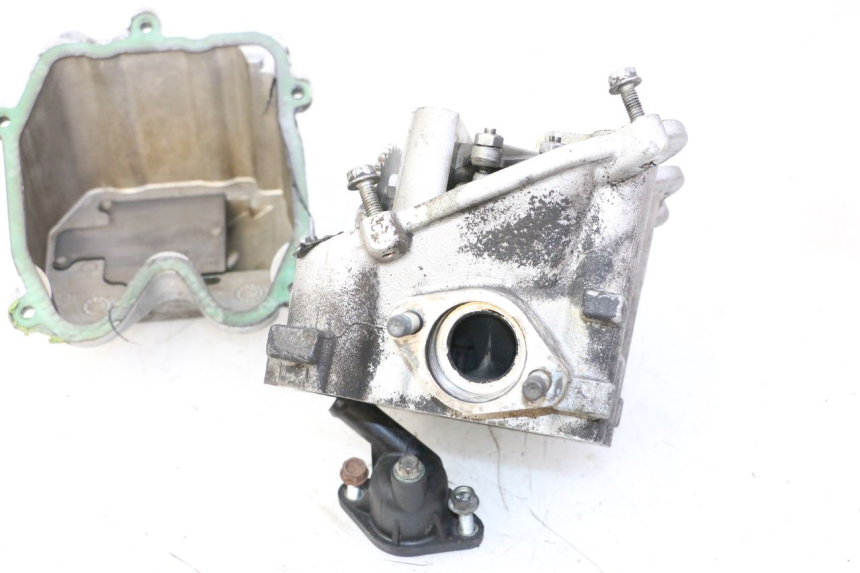 photo de CULATA PEUGEOT SATELIS 125 (2013 - 2018) - Primer plano técnico