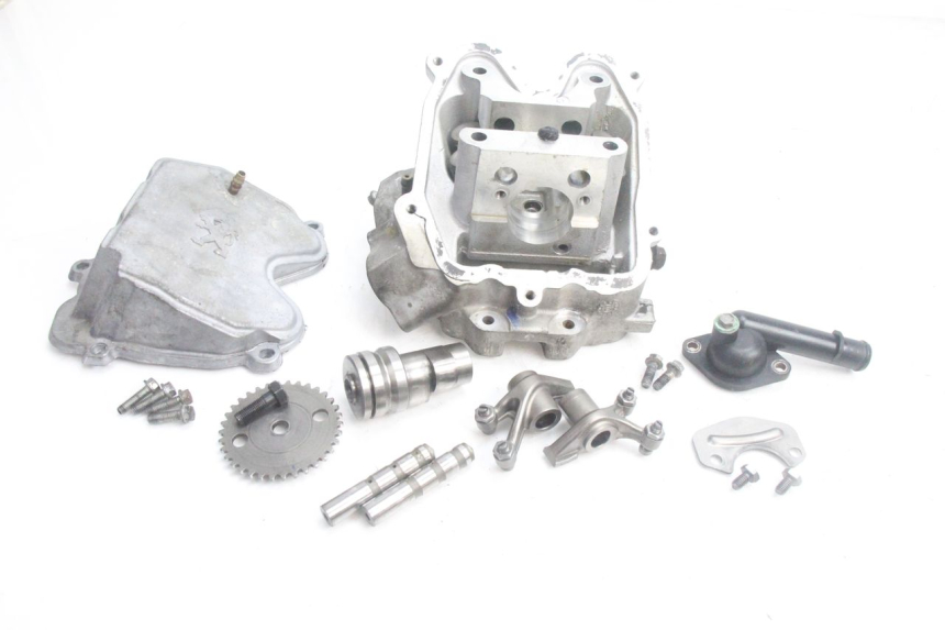 photo de CULATA PEUGEOT SATELIS 125 (2006 - 2009) - Estado de la superficie y material