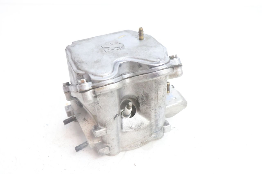 photo de CULATA PEUGEOT SATELIS 125 (2006 - 2009) - Primer plano técnico