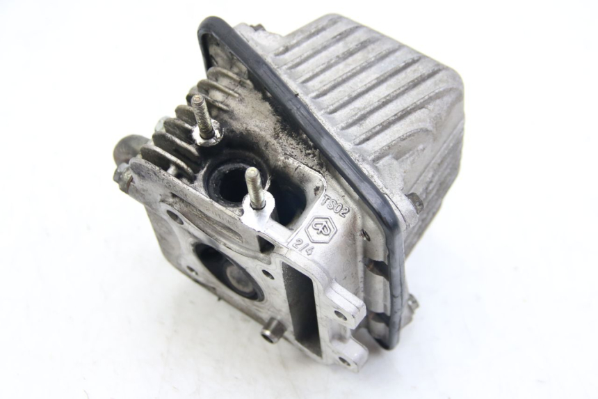 photo de CULATA APRILIA SCARABEO 4T 50 (2009 - 2017) - Detalle de la pieza