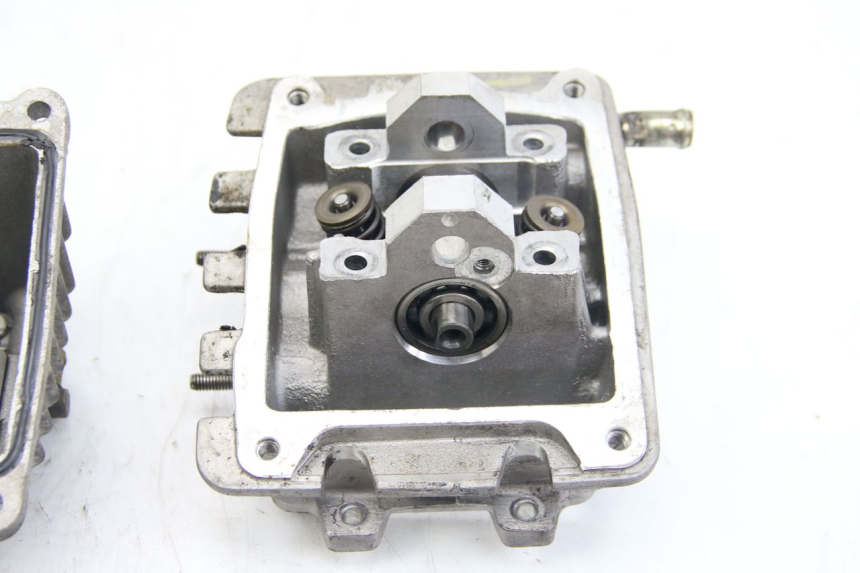 photo de CULATA APRILIA SCARABEO 4T 50 (2009 - 2017) - Detalles de los puntos de fijación