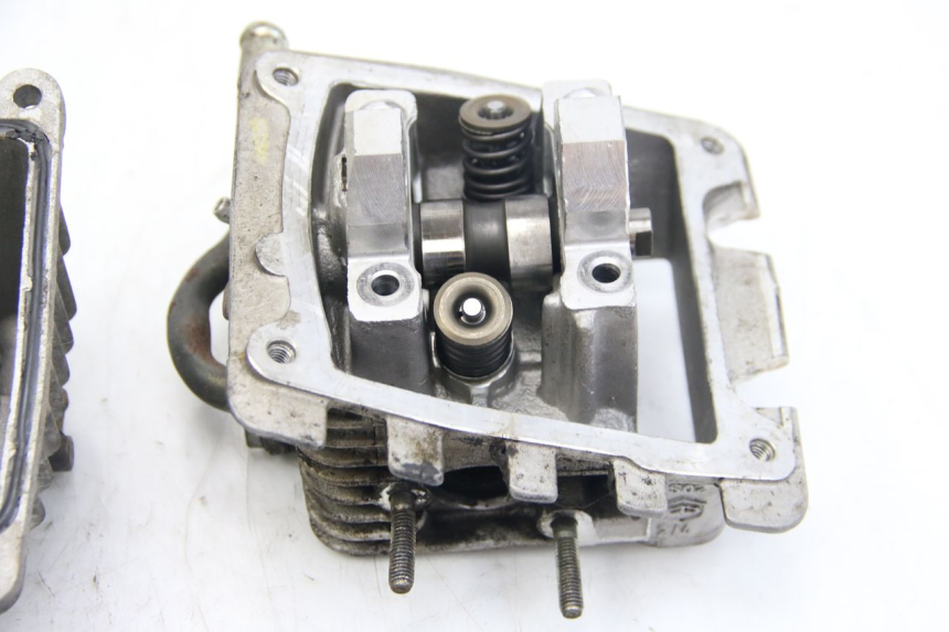 photo de CULATA APRILIA SCARABEO 4T 50 (2009 - 2017) - Estado de la superficie y material