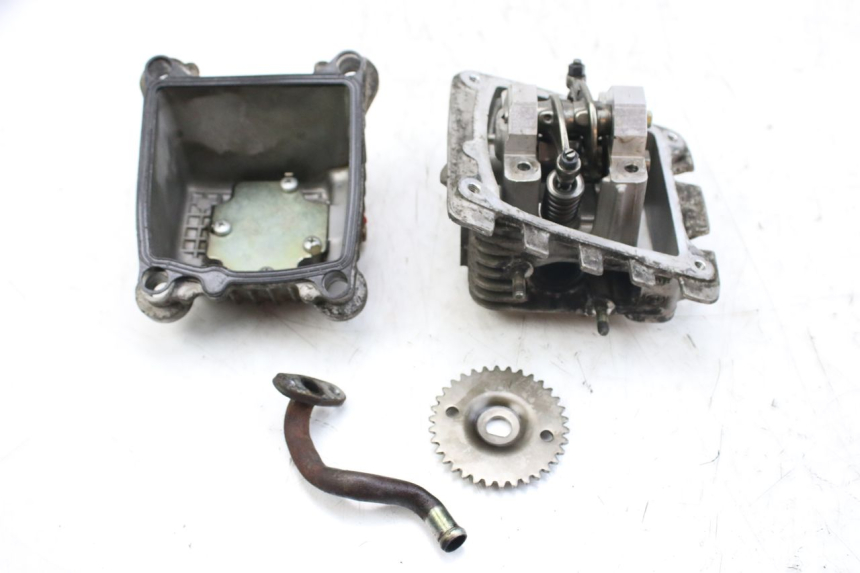 photo de CULATA APRILIA SCARABEO 100 (2003 - 2012) - Inspección visual detallada