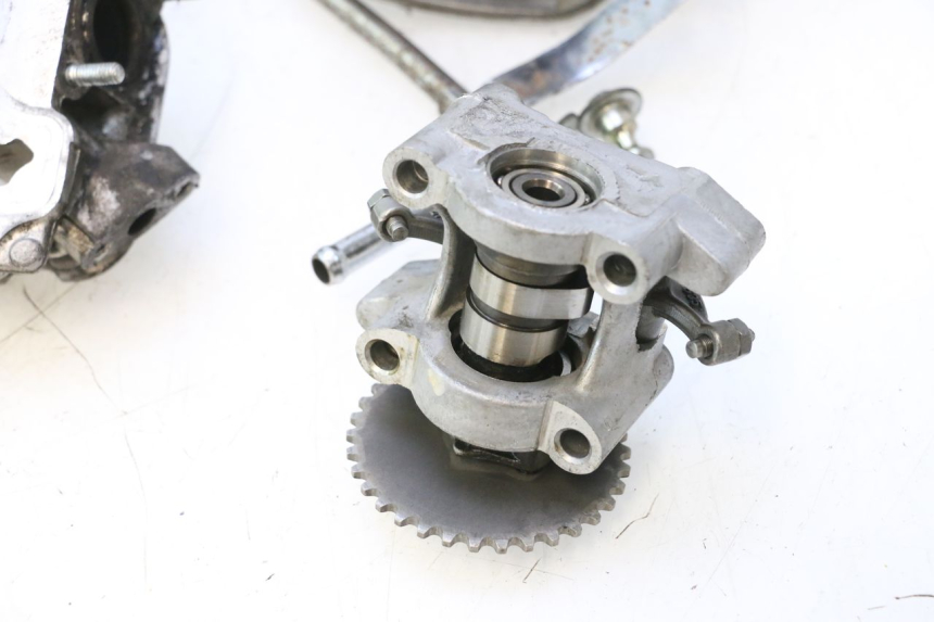 photo de CULATA HONDA SCV LEAD 100 (2003 - 2007) - Zoom estado de uso