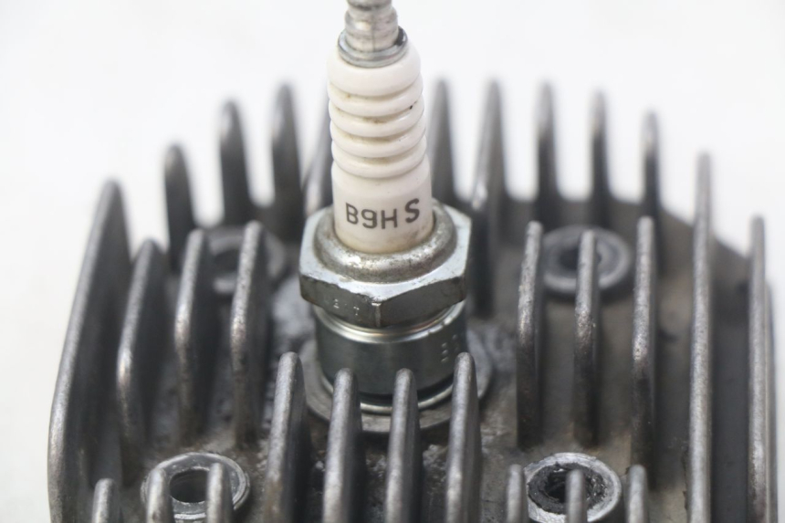 photo de CULATA YAMAHA SLIDER NAKED 50 (2004 - 2018) - Detalle de la pieza