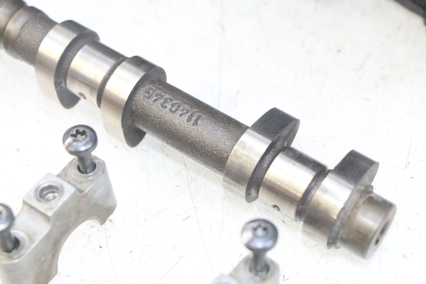 photo de CULATA TRIUMPH SPRINT ST 955 (1999 - 2001) - Marcados y referencias originales