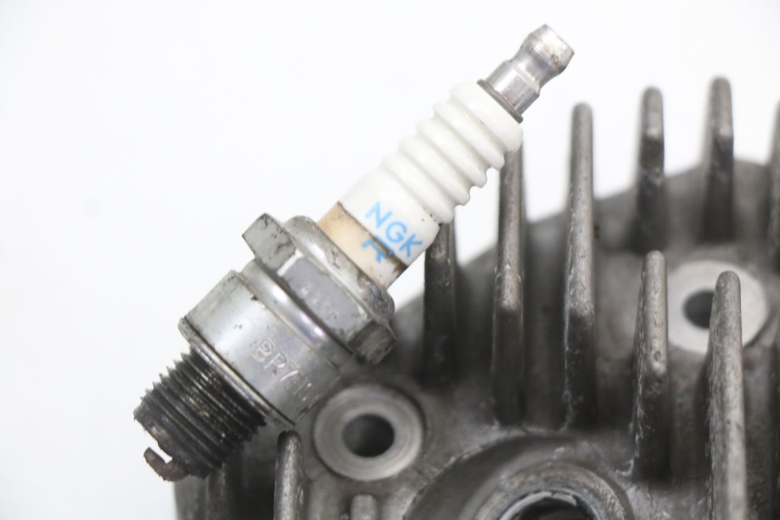 photo de CULATA PEUGEOT STREETZONE 2T 50 (2014 - 2019) - Zoom estado de uso