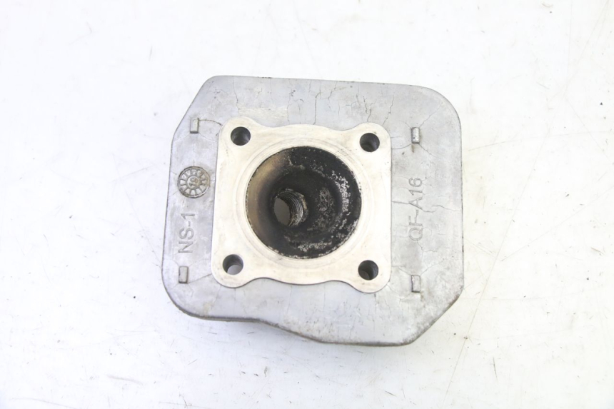 photo de CULATA PEUGEOT STREETZONE I NAKED 2T 50 (2018 - 2020) - Primer plano técnico