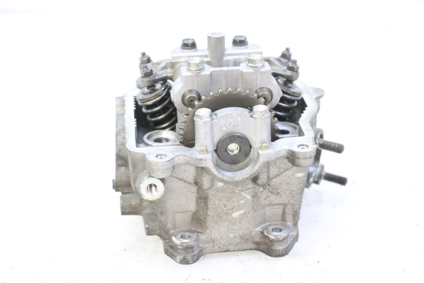 photo de CULATA SUZUKI BURGMAN 125 (2015 - 2017) - Detalles de los puntos de fijación