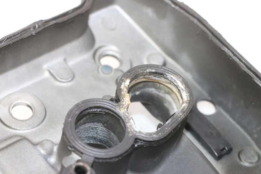 photo de CULATA YAMAHA TDM ABS 900 (2002 - 2014) - Zoom sobre los componentes