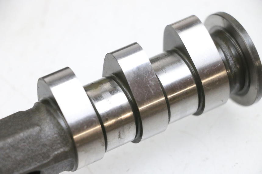 photo de CULATA YAMAHA TDM ABS 900 (2002 - 2014) - Enfoque en la estructura