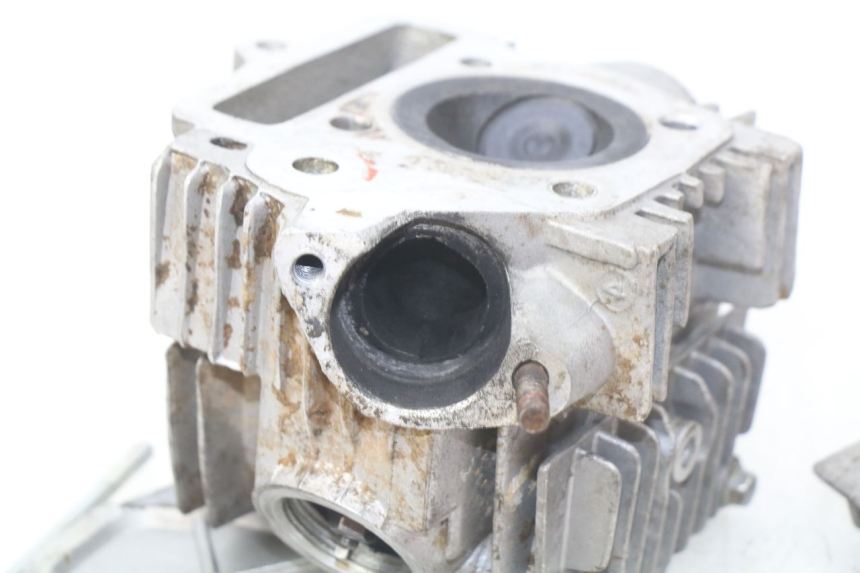 photo de CULATA NITRO MOTORS THUNDER 125 - Primer plano técnico