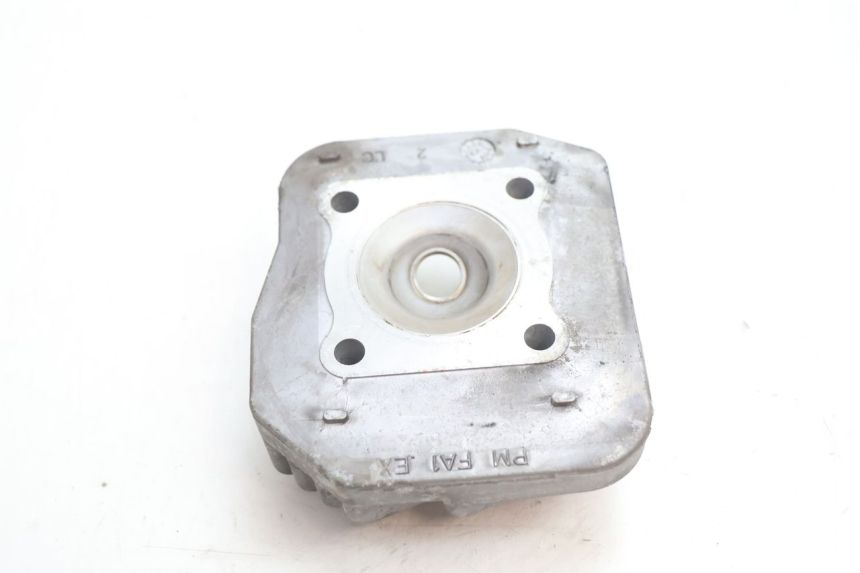 photo de CULATA PEUGEOT TREKKER 50 (1995 - 2004) - Otra perspectiva