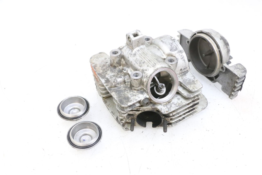 photo de CULATA YAMAHA TTR 125 (2000 - 2020) - Zoom sobre los componentes