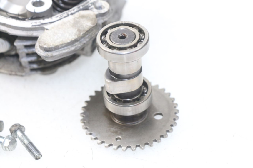 photo de CULATA PEUGEOT V-CLIC VCLIC 50 (2007 - 2013) - Marcados y referencias originales