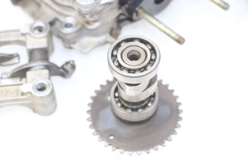 photo de CULATA PEUGEOT V-CLIC VCLIC 50 (2007 - 2013) - Marcados y referencias originales