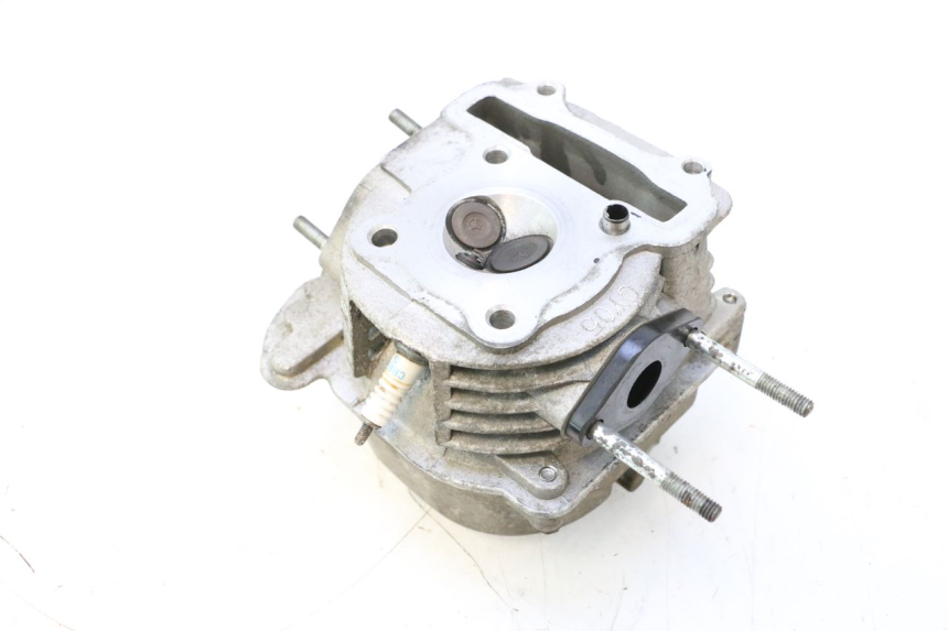 photo de CULATA PEUGEOT V-CLIC VCLIC 50 (2007 - 2013) - Otra perspectiva