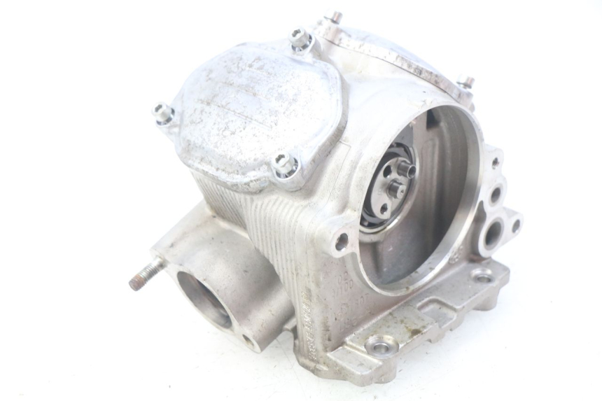 photo de CULATA PIAGGIO VESPA GTS IGET ABS 125 (2017 - 2023) - Detalles de los puntos de fijación