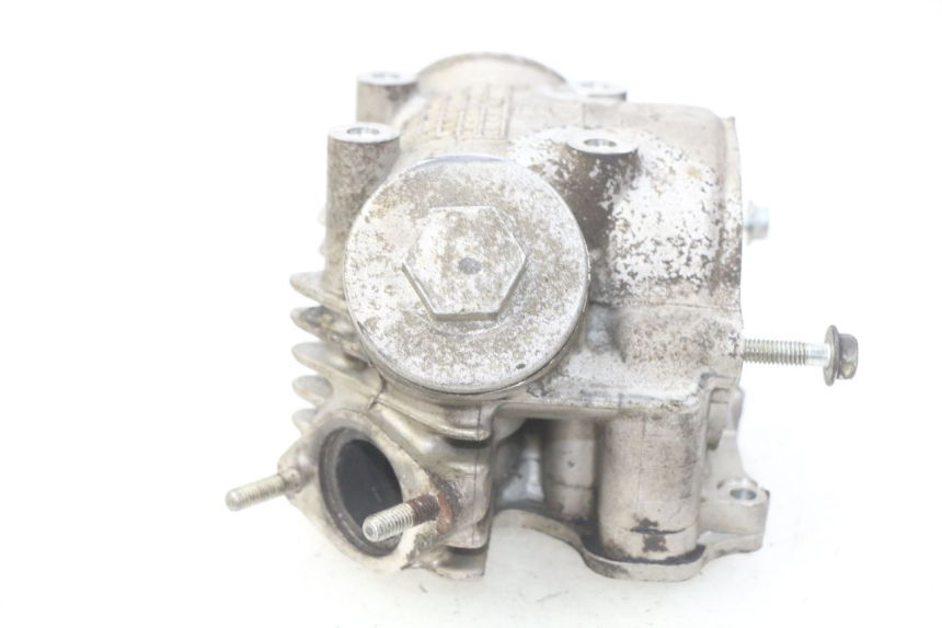 photo de CULATA PEUGEOT VIVACITY NEW 4T 50 (2008 - 2017) - Primer plano técnico