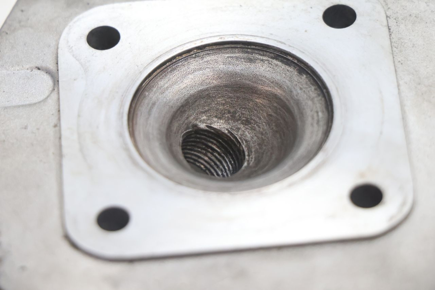 photo de CULATA PEUGEOT VIVACITY 50 (1998 - 2003) - Primer plano técnico