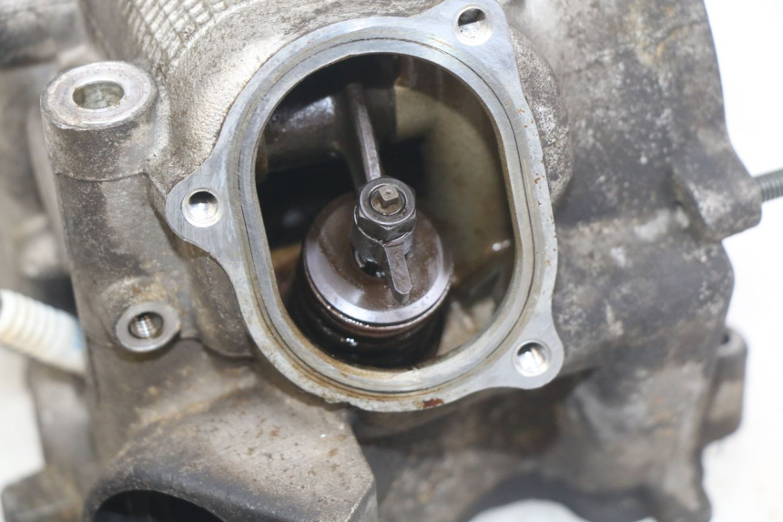 photo de CULATA YAMAHA X-MAX XMAX 250 (2006 - 2009) - Inspección visual detallada