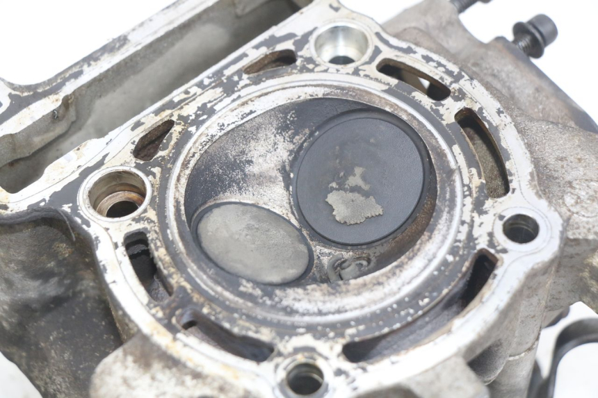 photo de CULATA YAMAHA X-MAX XMAX 250 (2006 - 2009) - Enfoque en la estructura