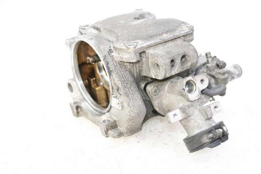 photo de CULATA YAMAHA X-MAX XMAX 125 (2010 - 2013) - Detalles de los puntos de fijación