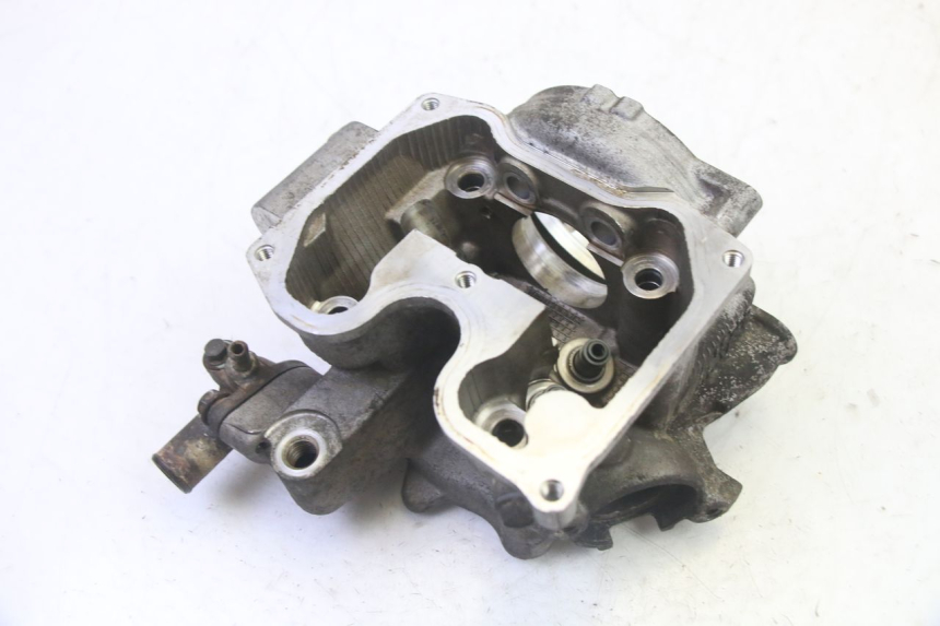 photo de CULATA YAMAHA X-MAX XMAX 125 (2010 - 2013) - Primer plano técnico