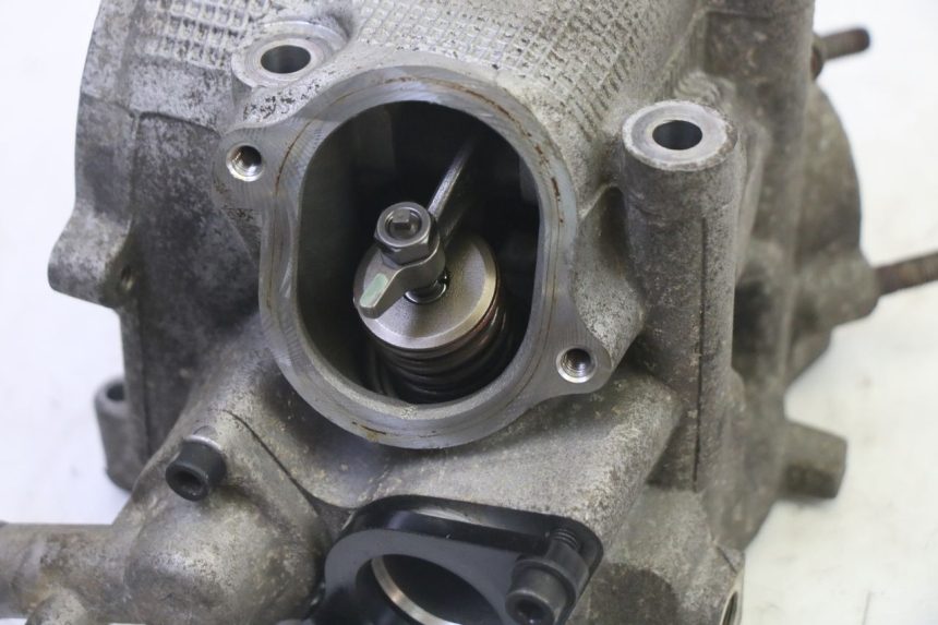 photo de CULATA YAMAHA X-MAX XMAX 250 (2006 - 2009) - Otra vista del artículo