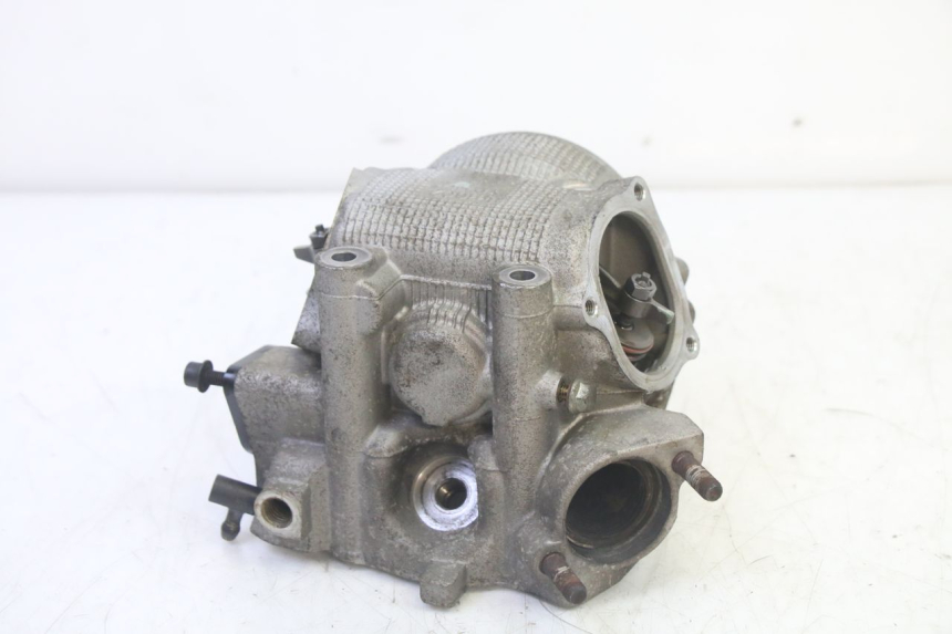 photo de CULATA YAMAHA X-MAX XMAX 250 (2006 - 2009) - Características distintivas