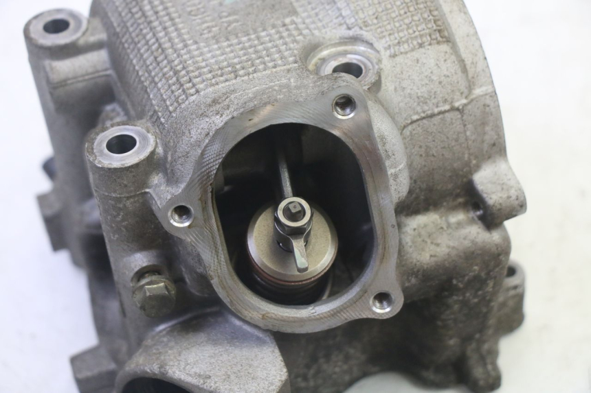 photo de CULATA YAMAHA X-MAX XMAX 250 (2006 - 2009) - Primer plano de alta resolución