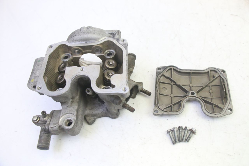 photo de CULATA YAMAHA X-MAX XMAX 125 (2010 - 2013) - Detalle de la pieza