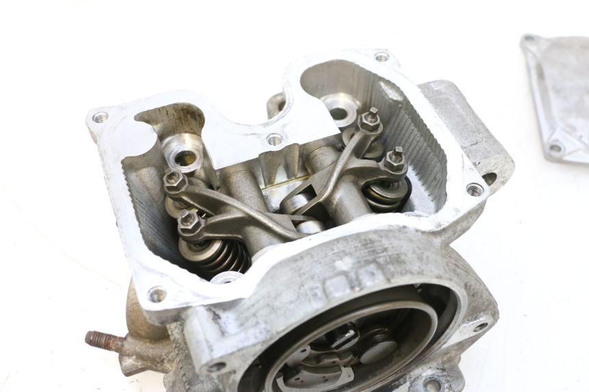 photo de CULATA YAMAHA X-MAX XMAX 125 (2010 - 2013) - Detalles de los puntos de fijación