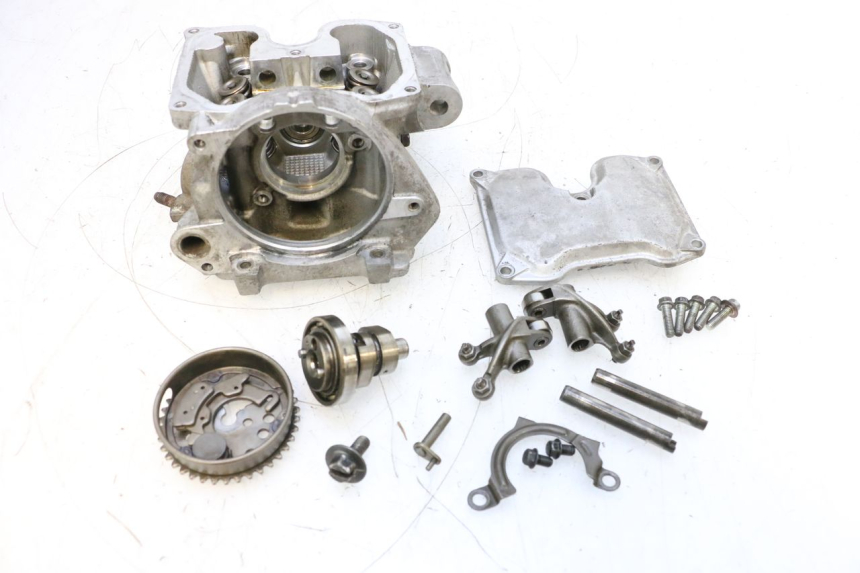 photo de CULATA YAMAHA X-MAX XMAX 125 (2010 - 2013) - Estado de la superficie y material