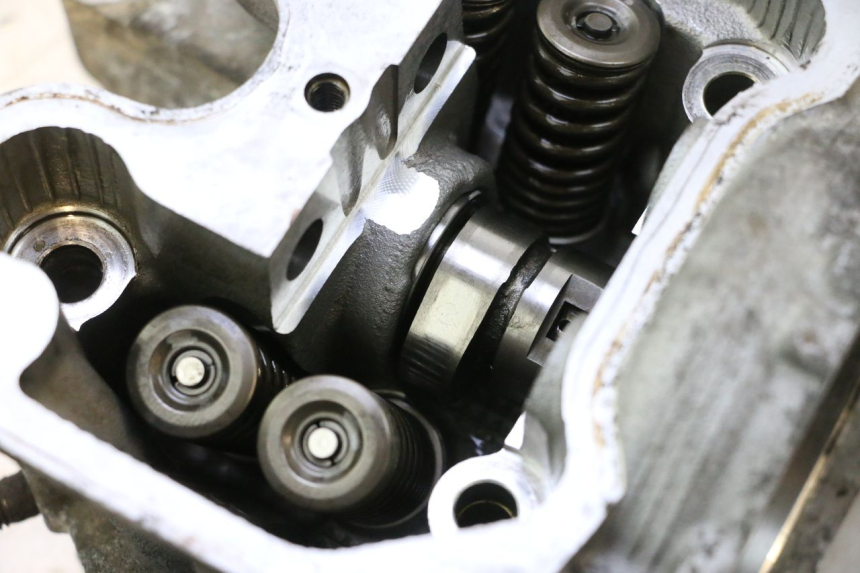 photo de CULATA YAMAHA XMAX X-MAX 125 (2006 - 2009) - Inspección visual detallada