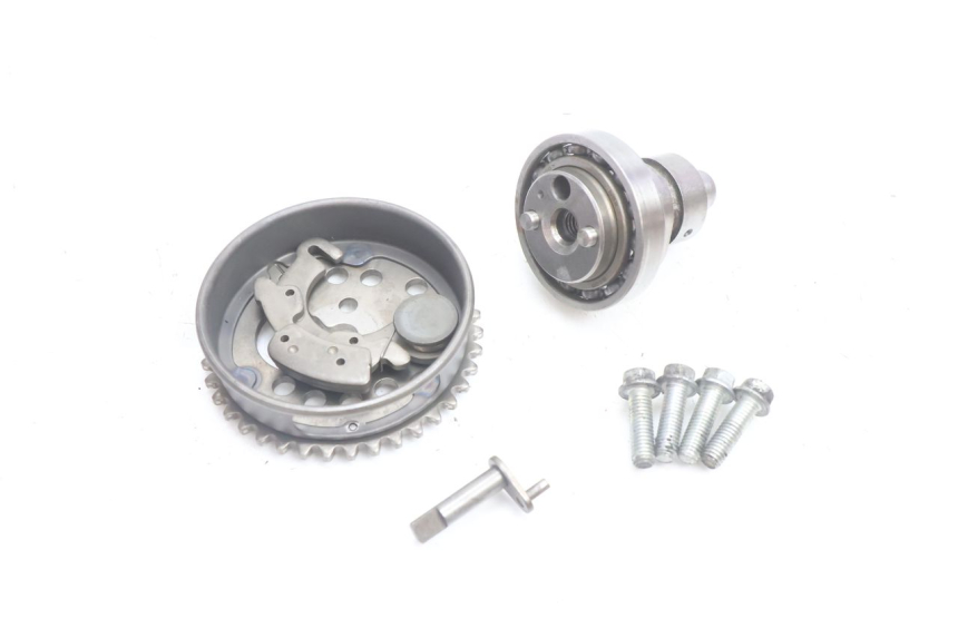 photo de CULATA YAMAHA X-MAX XMAX 125 (2010 - 2013) - Primer plano técnico