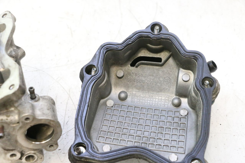 photo de CULATA PIAGGIO X9 EVOLUTION 125 (2003 - 2007) - Detalles de los puntos de fijación