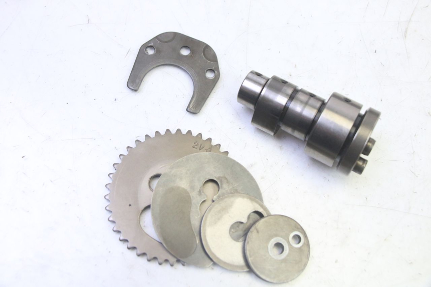 photo de CULATA PIAGGIO XEVO - X EVO 125 (2007 - 2017) - Zoom sobre los componentes