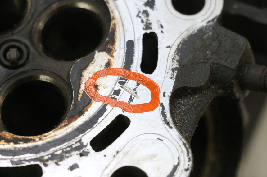 photo de CULATA YAMAHA XJ6 ABS 600 (2008 - 2016) - Detalles de los puntos de fijación