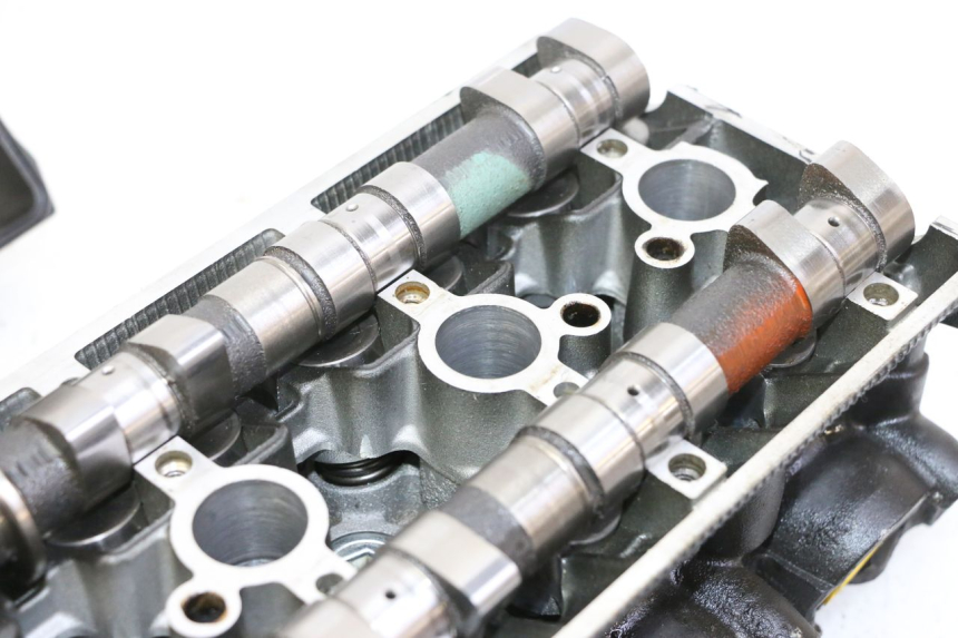 photo de CULATA YAMAHA XJ6 600 (2008 - 2016) - Inspección visual detallada