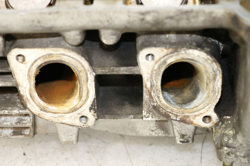 photo de CULATA YAMAHA XJ600 XJ DIVERSION 600 (1992 - 1997) - Características distintivas