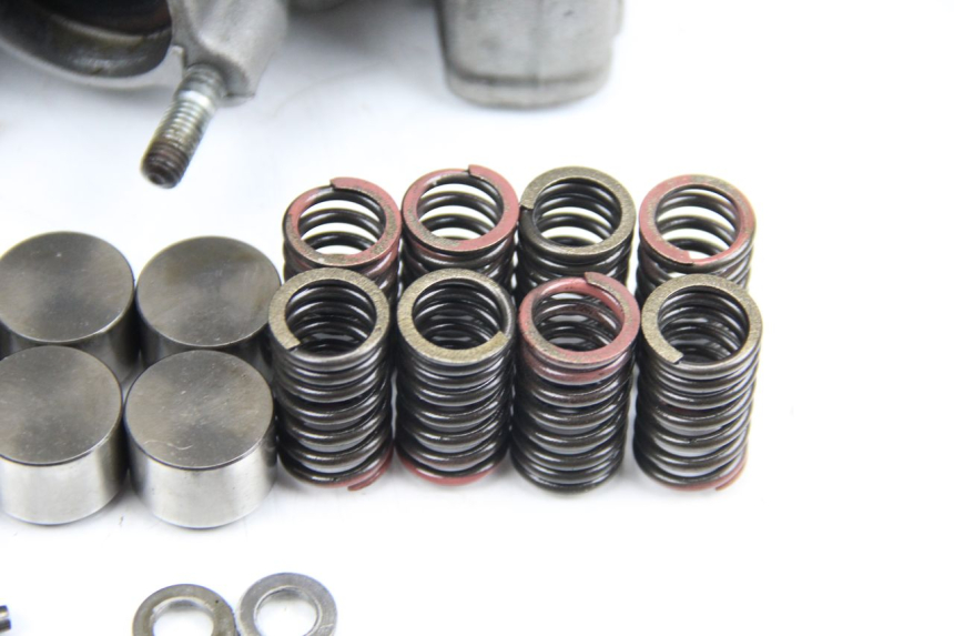 photo de CULATA YAMAHA XP T-MAX TMAX 500 (2008 - 2012) - Detalles de los puntos de fijación