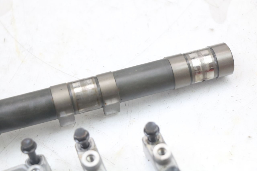 photo de CULATA YAMAHA FJR ABS 1300 (2006 - 2012) - Enfoque en la estructura