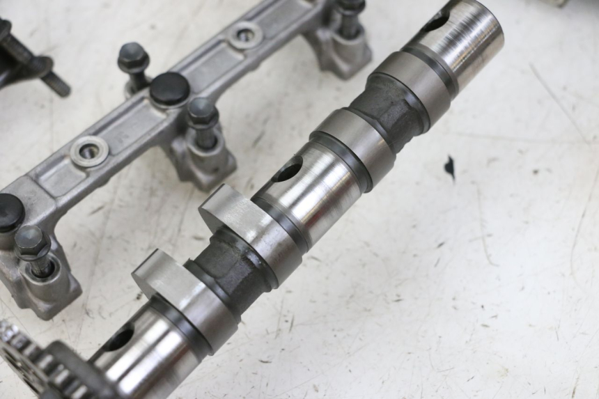 photo de CULATA YAMAHA FZS FAZER 600 (2001 - 2003) - Otra perspectiva