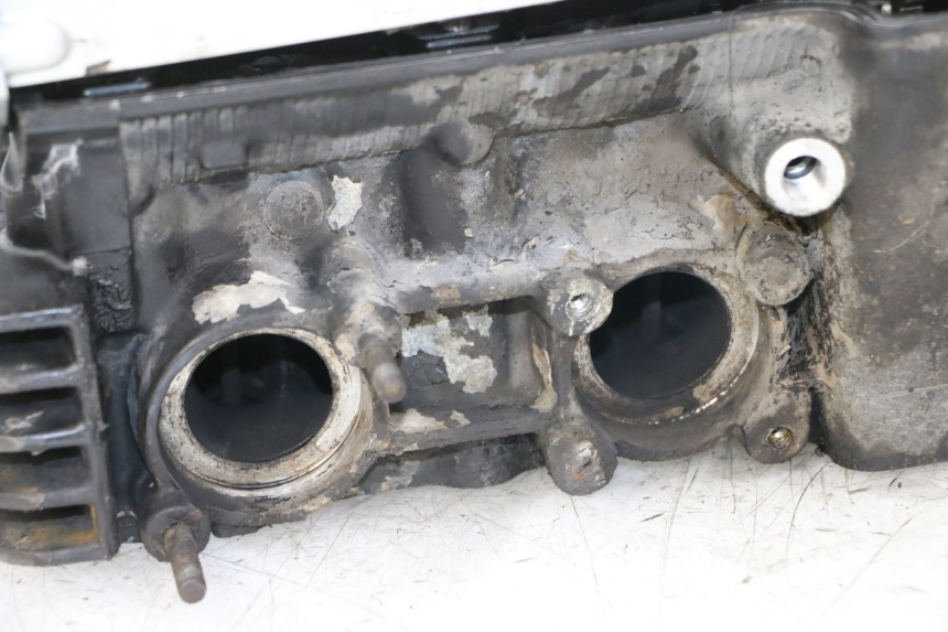 photo de CULATA YAMAHA FZS FAZER 600 (2001 - 2003) - Marcados y referencias originales