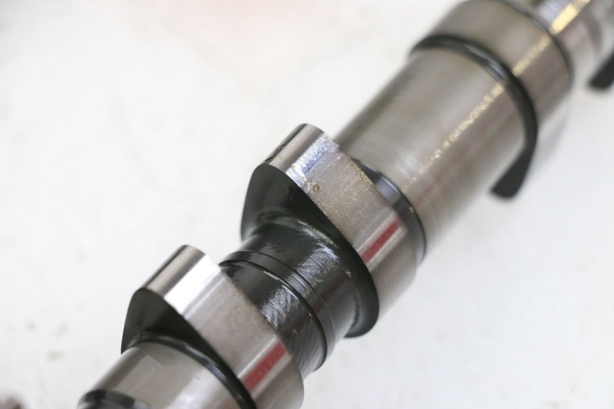 photo de CULATA YAMAHA YP T-MAX TMAX 530 (2017 - 2020) - Primer plano de alta resolución