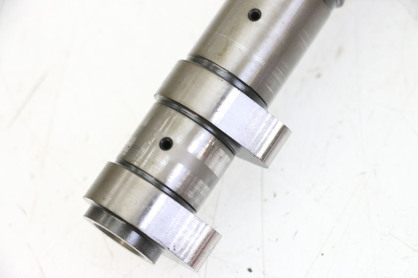 photo de CULATA YAMAHA YP T-MAX TMAX 530 (2017 - 2020) - Enfoque en la estructura